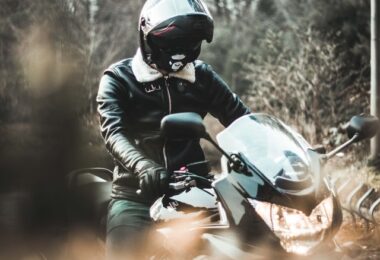 How Should a Leather Motorcycle Riding Jacket Fit