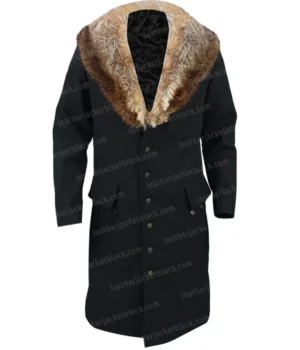 Outlander S04 Jamie Fraser Fur Coat front look first