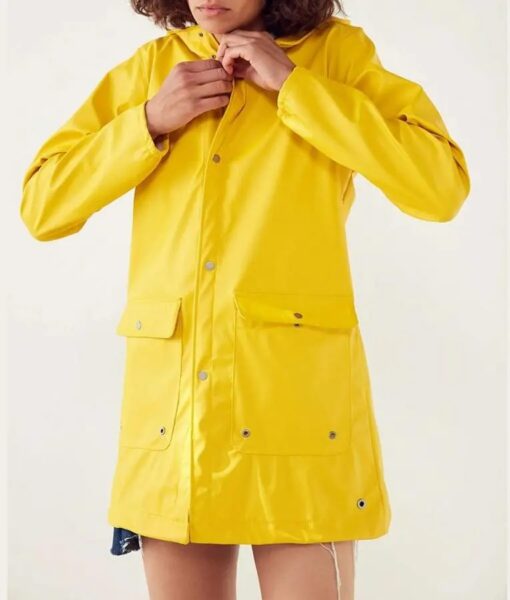 Zoeys Extraordinary Playlist Zoey Clarke Yellow Raincoat