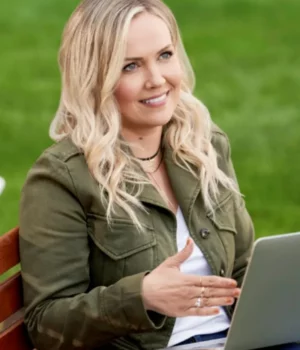 Emilie Ullerup Chesapeake Shores Bree O’Brien Cropped Jacket front