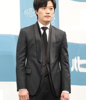 My Name Choi Mu-Jin Black Cotton Suit frotn