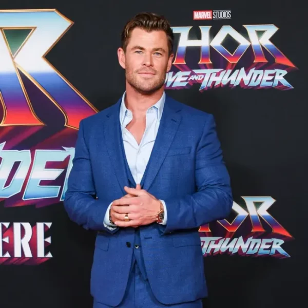 Thor Love and Thunder Chris Hemsworth Event Suiting Coat front