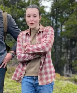 Bella Ramsey The Last Of US Plaid Pink Shirt