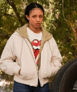 Big Sky S02 Harp­er White Fur Jacket