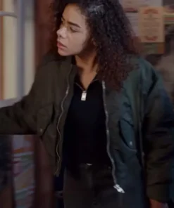 Ginny & Georgia S02 Ginny Miller Green Bomber Jacket