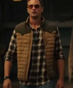 Godzilla vs Kong Alexander Skarsgard Vest