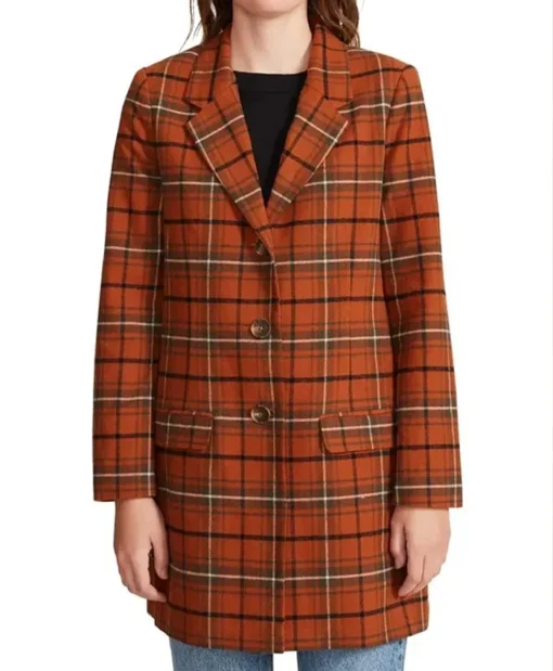 Good Trouble S04 Raisa Plaid Brown Blazer-front