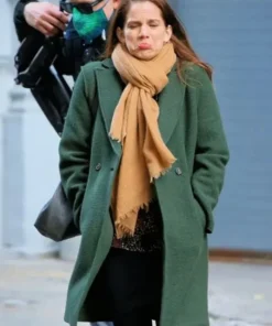 Inventing Anna S01 Vivian Kent Green Coat