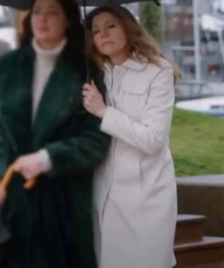 Kate Mularkey Firefly Lane 2021 Sarah Chalke White Wool-Blend Coat For Sale