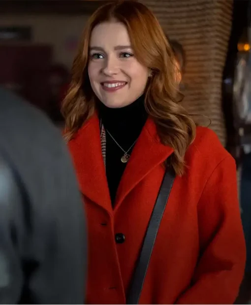 Nancy Drew S03 Kennedy McMann Red Coat