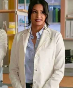 Never Have I Ever S02 Richa Moorjani White Coat