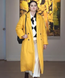 Only Murders in the Building S02 EP02 Selena Gomez Yellow Coat
