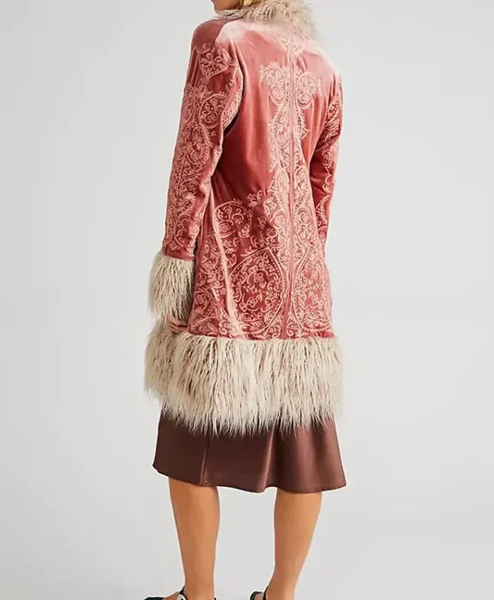 Penny Lane Almost Famous badass vintage coat in pink color