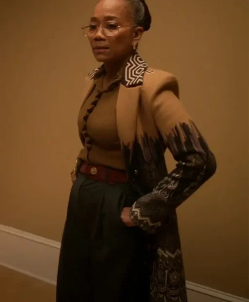 Sonja Sohn TV-Series Will Trent 2023 Amanda Wagner Printed Coat