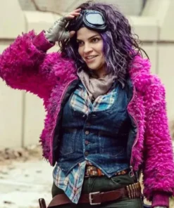 The Walking Dead S10 Juanita Sanchez Pink Cropped Fur Jacket