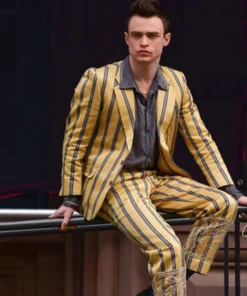 Thomas Doherty Gossip Girl Yellow Suit