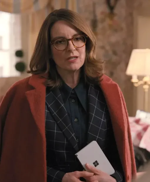 Tina Fey Only Murders in the Building EP06 S02 Coat