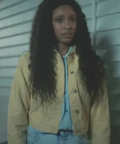 Totally Killer 2023 Teen Lauren Creston Yellow Jacket