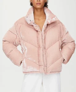 Wynonna Earp S04 Waverley Pink Puffer Jacket