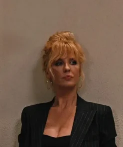 Yellowstone Season 5 Kelly Reilly Beth Dutton Black Striped Blazer