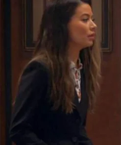 iCarly Reboot S02 Miranda Cosgrove Carly Shay Black Blazer