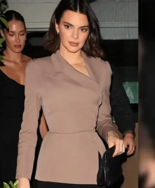 Kendall-Jenner-Santa-Monica-Blazer