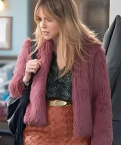 High Potential S01 Morgan Gillory Cropped Fur Jacket