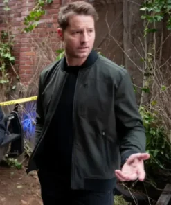 Tracker S02 Justin Hartley Black Jacket