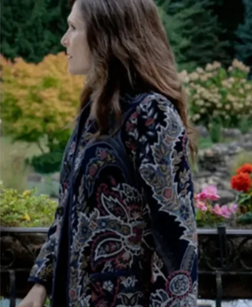 Law And Order Organized Crime S05 Isabella Spezzano Printed Coat