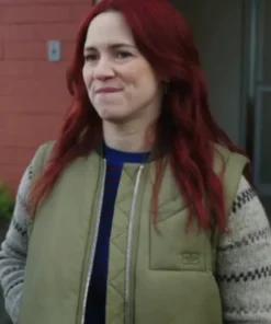 Resident Alien S04 Alice Wetterlund Green Parachute Vest