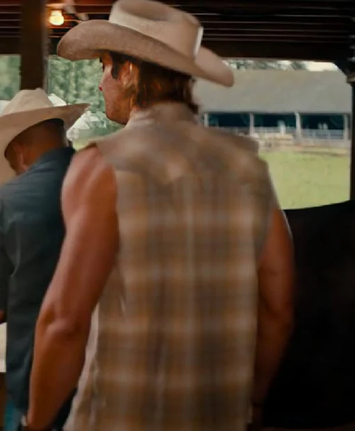 Trey Movie The Wrong Paris 2025 Pierson Fode Sleeveless Plaid Shirt Vest