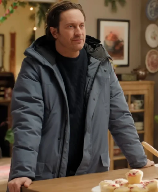 Oliver Hudson A Merry Little Ex-Mas 2025 Puffer Coat