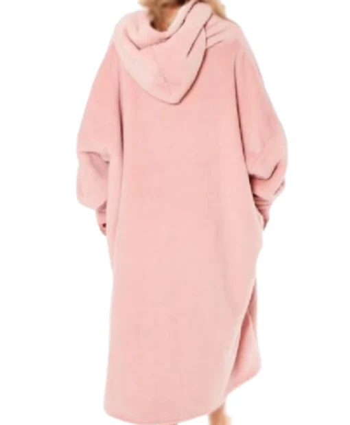 Stacey And Joe S02 Stacey Solomon Pink Long Sherpa Hoodie Blanket