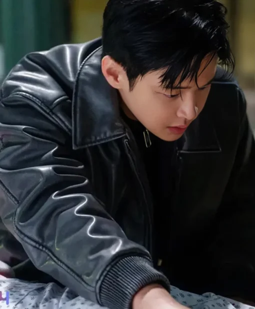 Cha Soo-yeol Queen Mantis S01 Black Bomber Leather Jacket