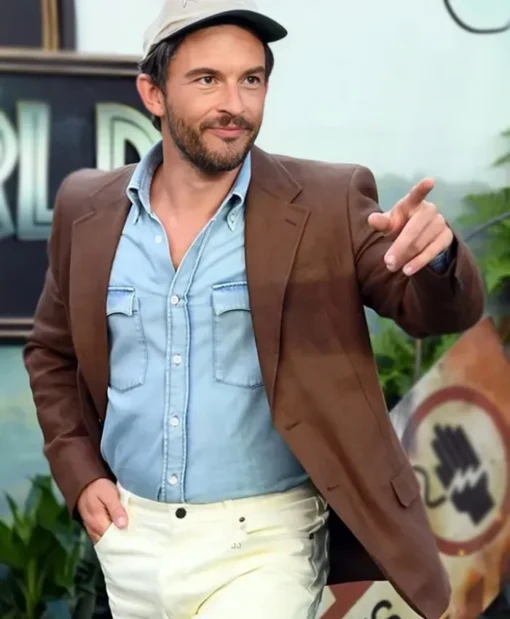Jurassic World Rebirth Jonathan Bailey Blazer