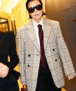 The Kardashians S07 Kris Jenner Beige Blazer