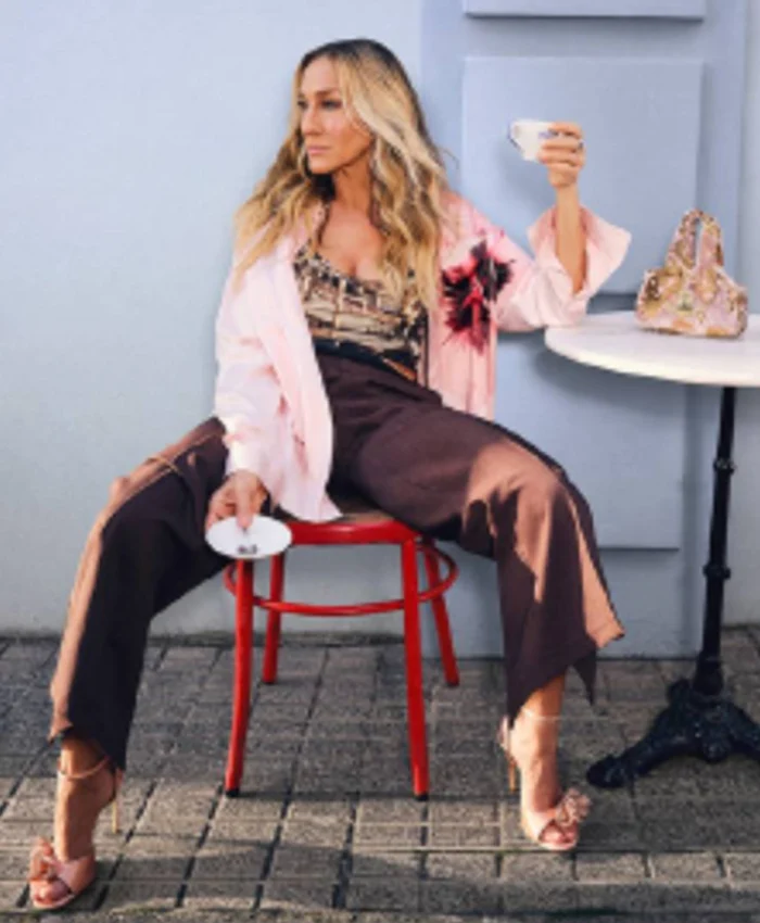 Advertisements 2025 Sarah Jessica Parker Pink Floral Shirt