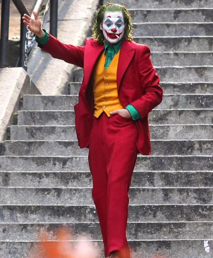 Joaquin Phoenix Joker Red Suit