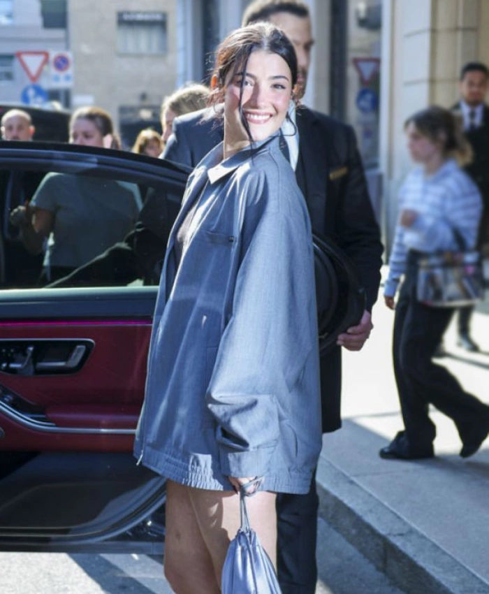 Charli D’Amelio Milan 2026 Oversized Jacket - Image 2