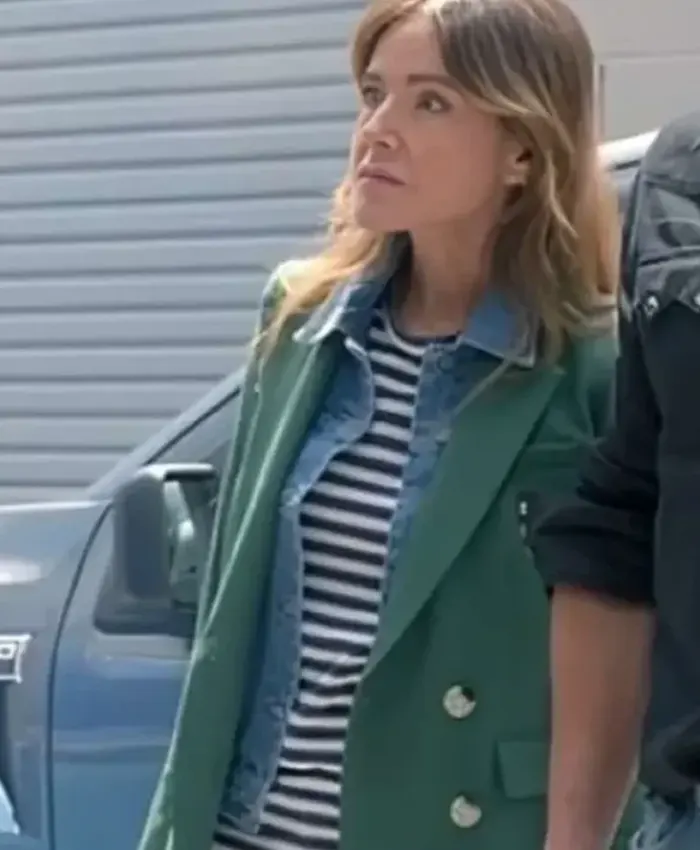 Christa Miller Shrinking S02 Blazer