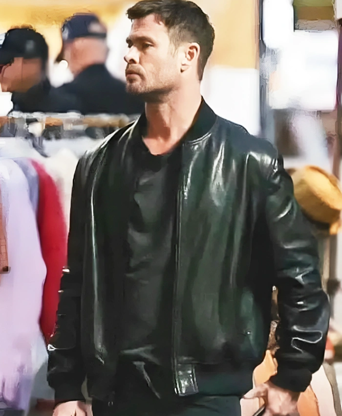 Crime 101 Chris Hemsworth Black Leather Jacket