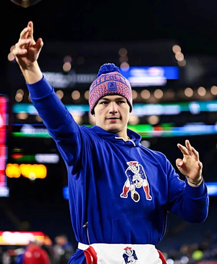 Drake Maye New England Patriots Combine Retro Royal Blue Pullover Hoodie