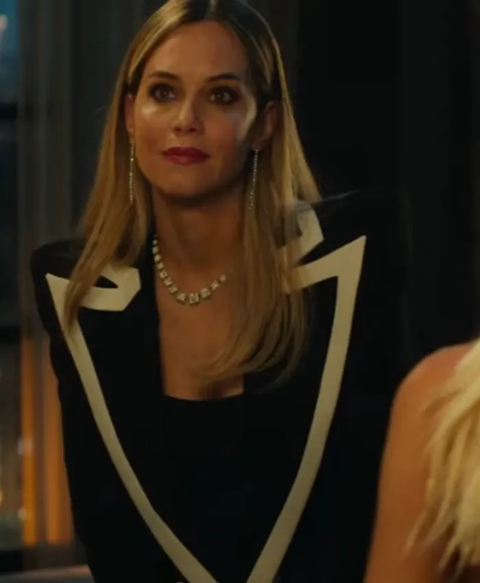 Elite Season 08 Roberta Contrasting Black Blazer