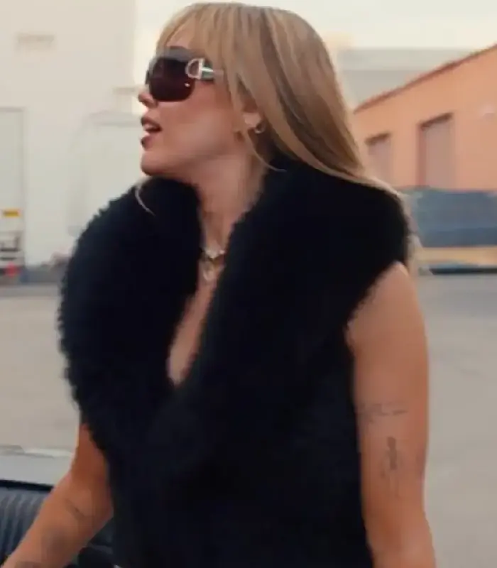 Hannah Montana 20th Anniversary Special Miley Cyrus Fur Vest - Image 2