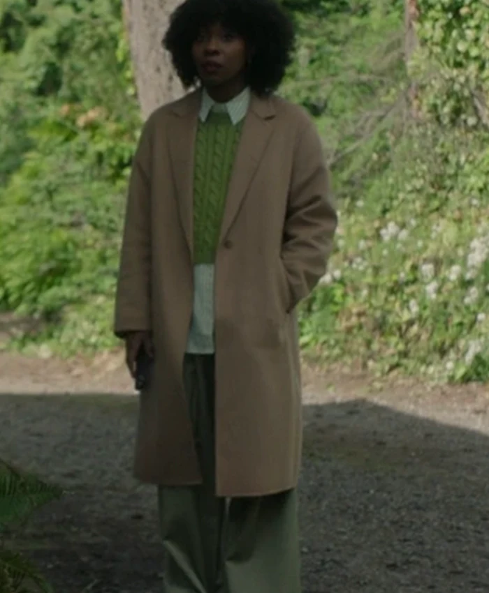 Happy Face S01 Tamera Tomakili Beige Coat