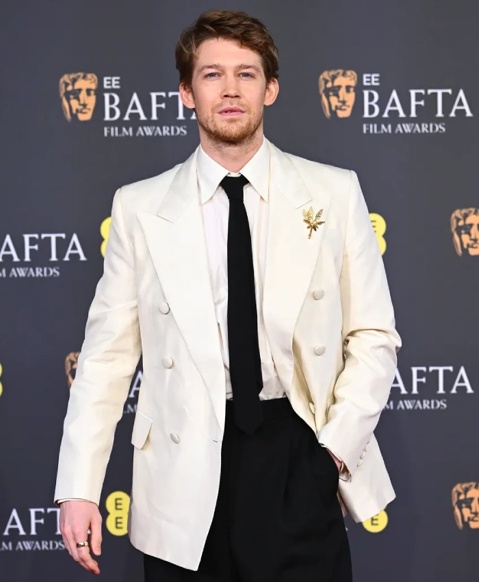 Joe Alwyn Bafta Film Awards 2026 Double Breasted White Blazer
