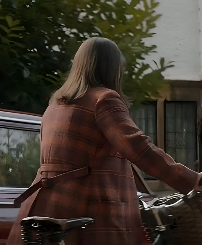 Joy 2024 Joy Thomasin McKenzie Brown Coat