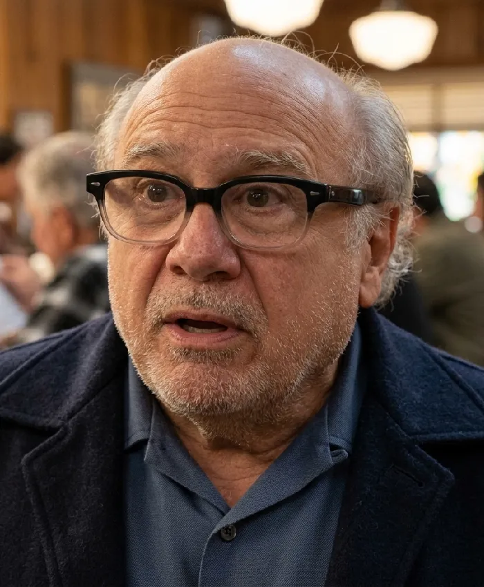 Jumanji Open World Danny DeVito Blue Coat