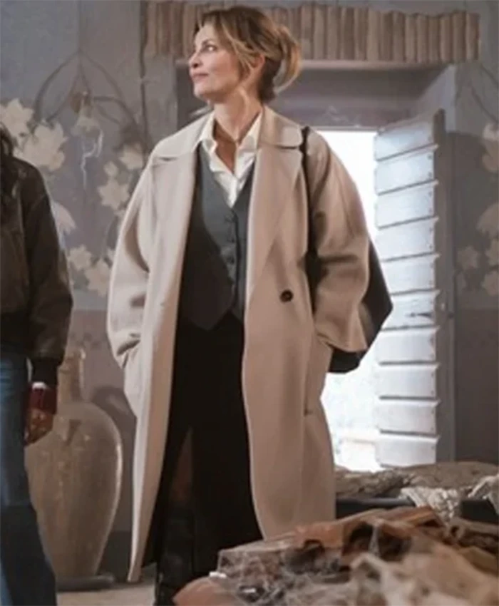 La Dolce Villa Violante Placido Beige Trench Coat