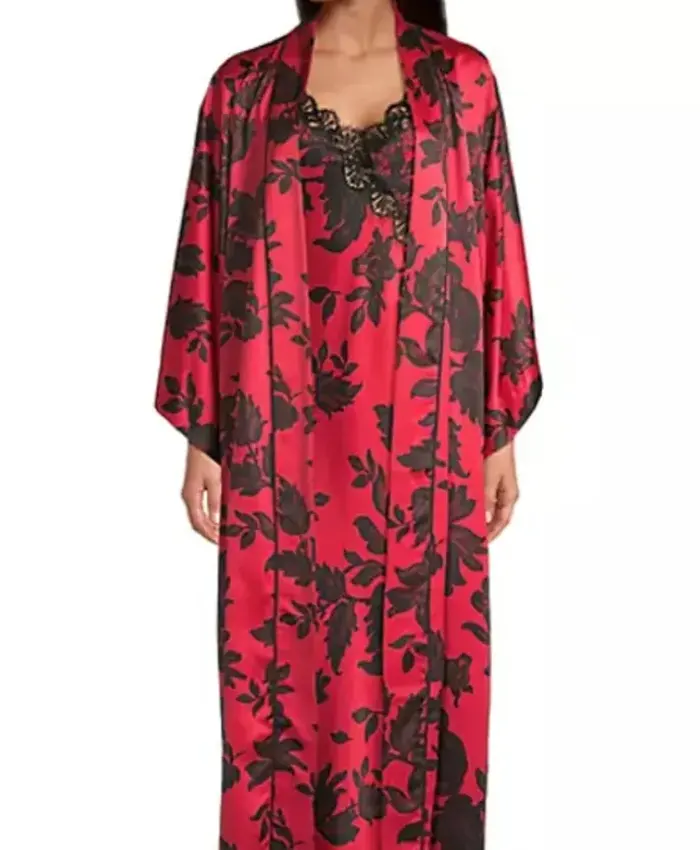 Linda Cardellini No Good Deed S01 Floral Robe - Image 2
